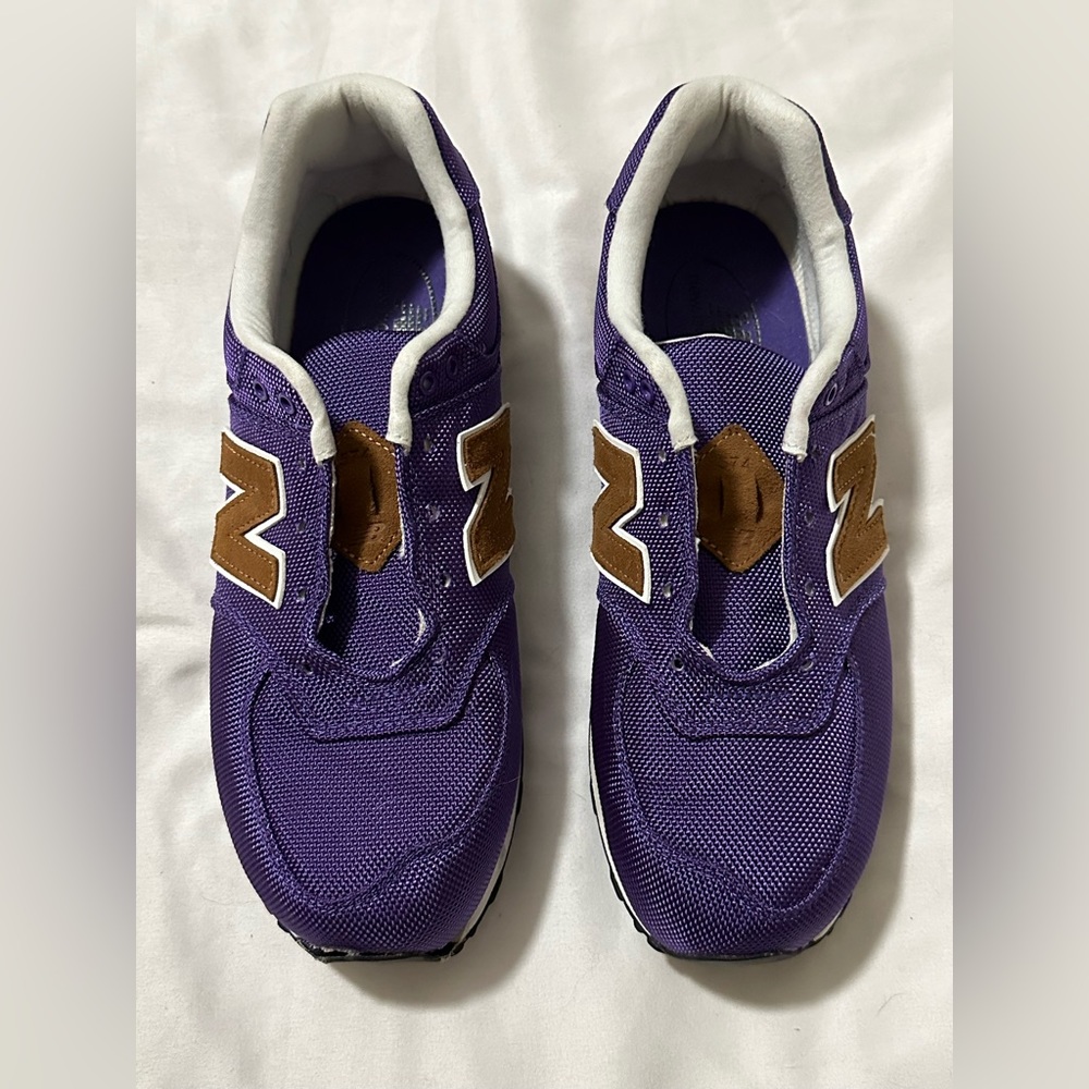 Kids New Balance 574 PURPLE never worn